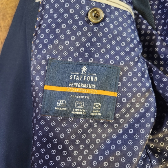 Stafford Performance Travel Blazer Men's 42S Blue Lightweight Stretch Sport Coat - Picture 4 of 9